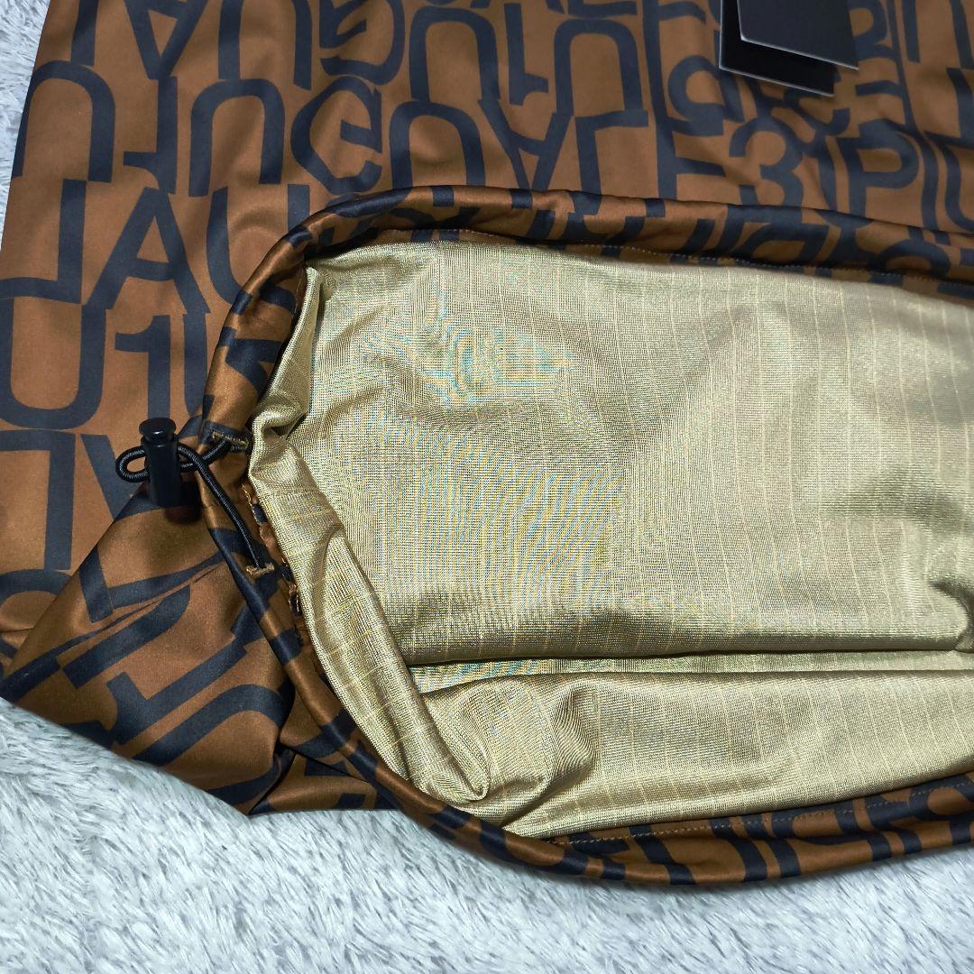 新品　1PIU1UGUALE3 GOLF フルロゴスニードジャック サイズ６XL