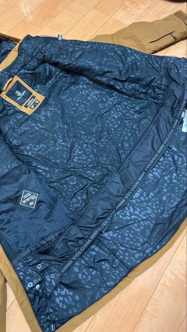 volcom Eva ins Gore-Tex jacket レディース