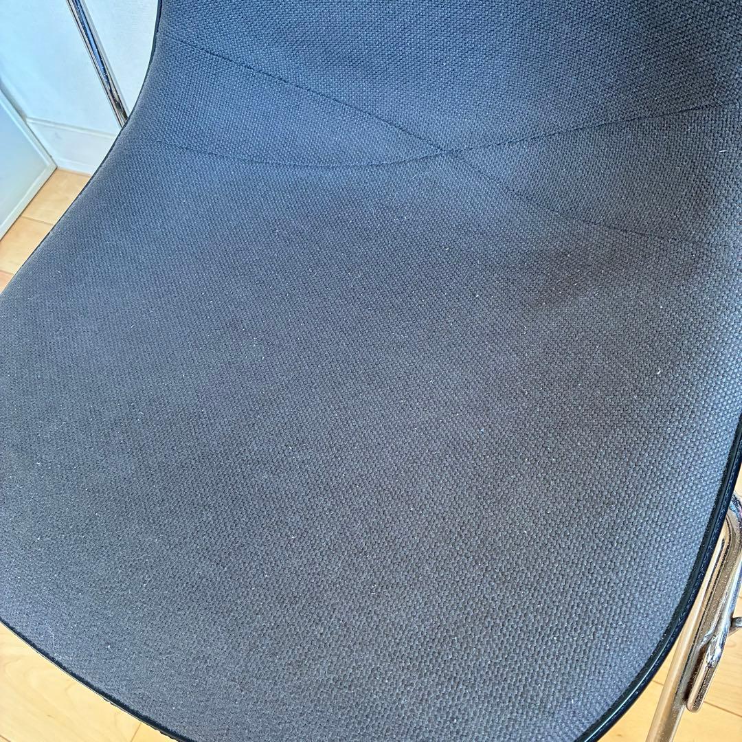 Herman Miller サイドシェルスタッキングチェア テーブル付き