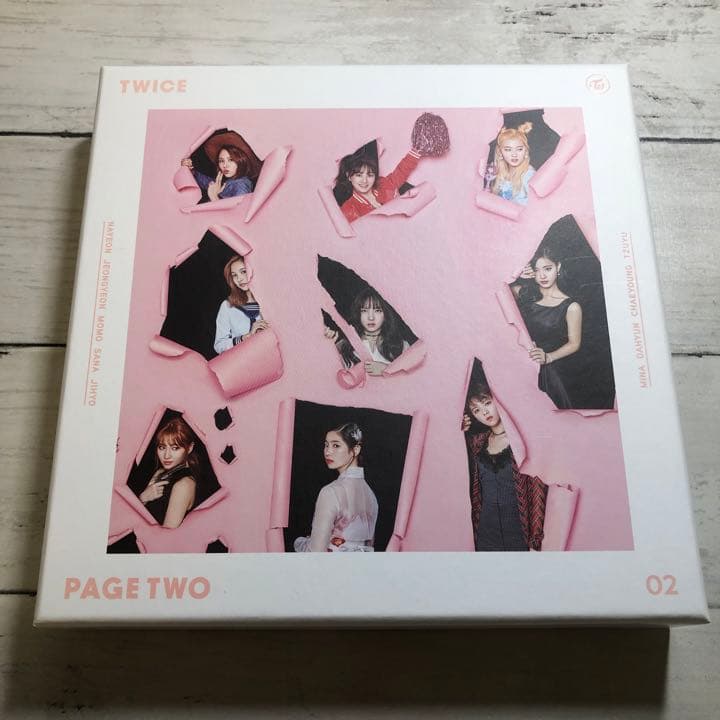 TWICE アルバム PAGE TWO チェヨンデザイン