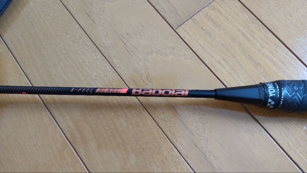 バボラ BabolaT X-FEEL BLAST ラケット バドミントンラケット