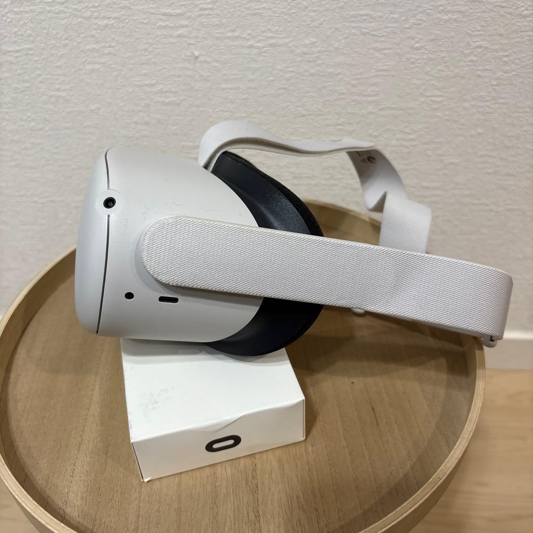  Quest 2　64GB　オキュラスクエスト2　 VR