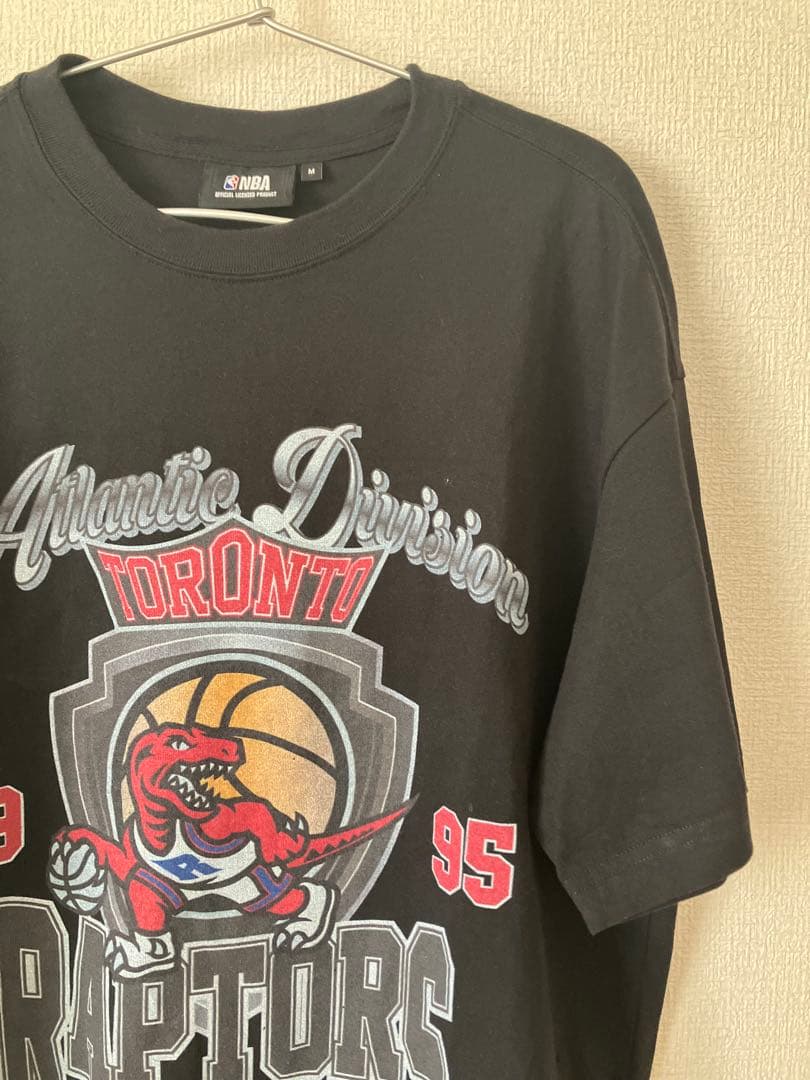 【希少】NBA公式　Tシャツ　Mサイズ　黒T 限定販売　バスケット　レイアレン