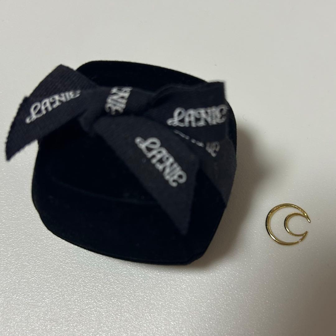 LANIE 三日月ピアス K18YG ケース付き