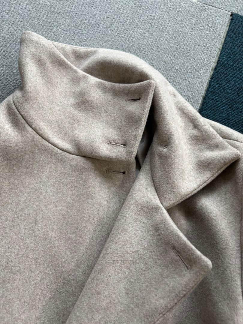 ハイネックショートコート　ベージュ　Sサイズ　ZARA