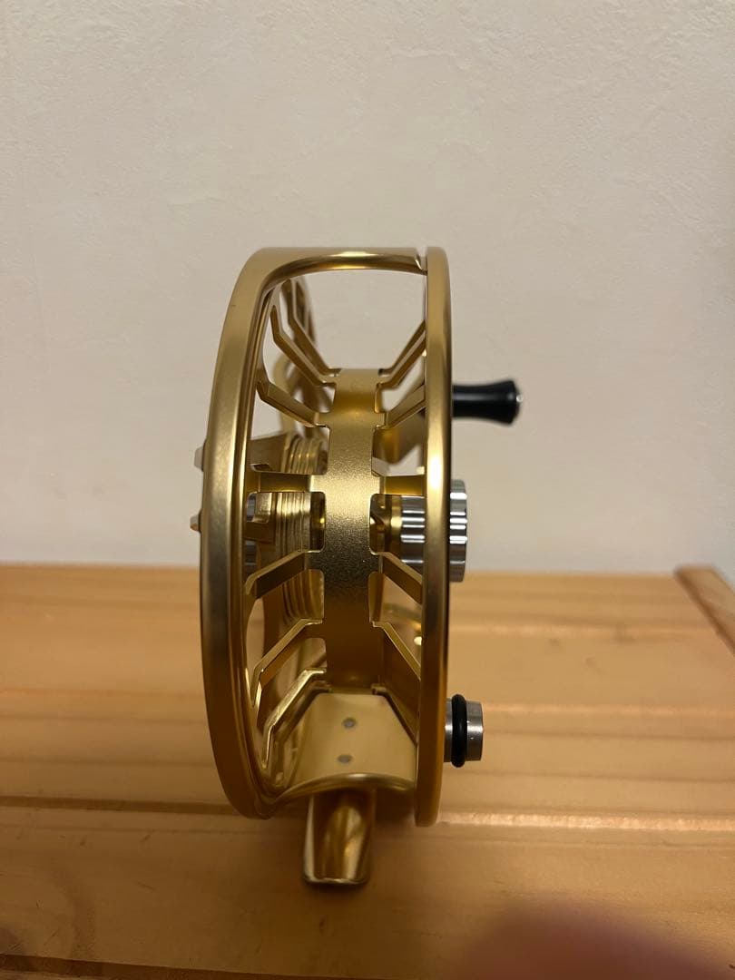 MAXCATCH AVID PRO7nine フライリール