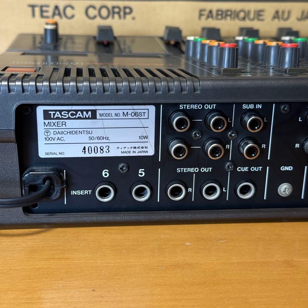 TASCAM M-06ST アナログミキサー