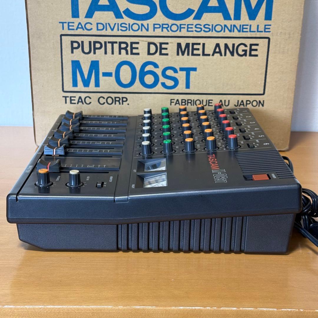 TASCAM M-06ST アナログミキサー