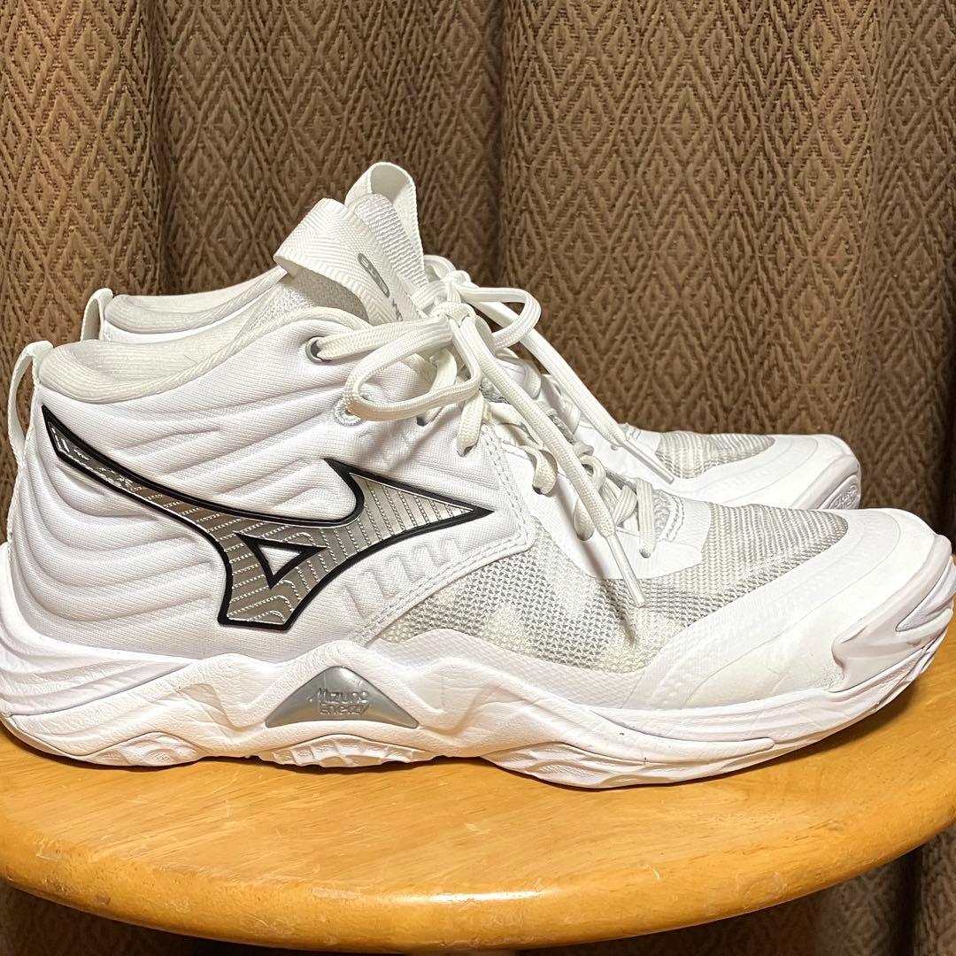 美品❗️MIZUNO ウエーブモーメンタム3 MID バレーボールシューズ25cm