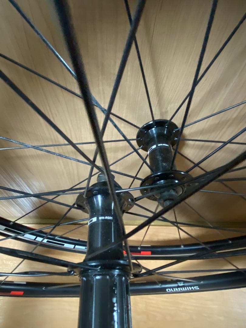SHIMANO WH-R501 エントリーホイール　ウルトラスポーツつき