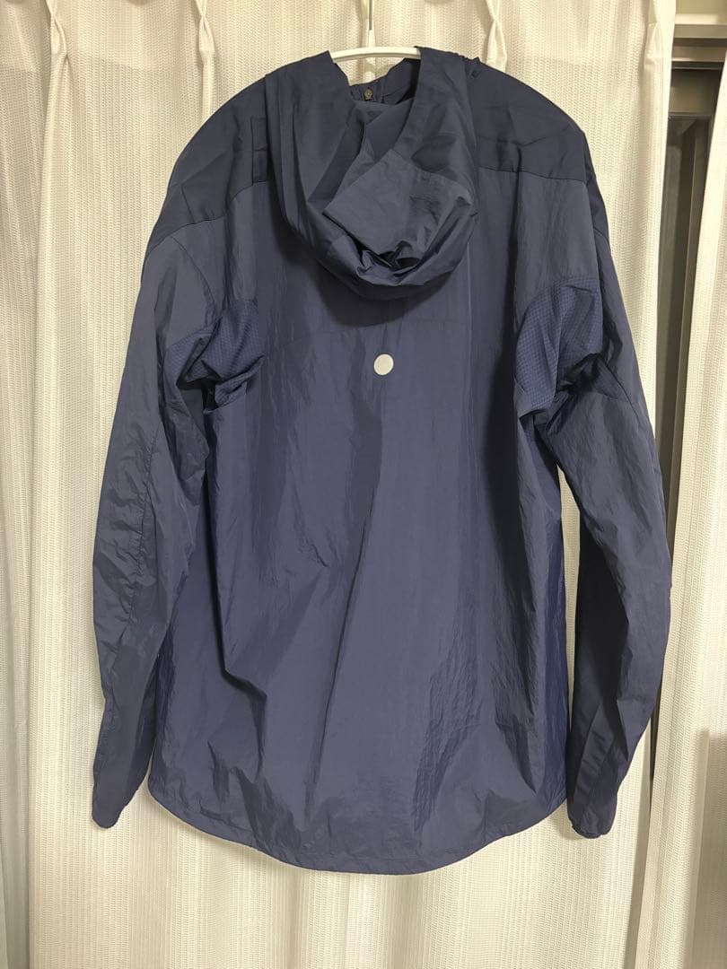 新品 ROADランニングパッカブルジャケット アシックス