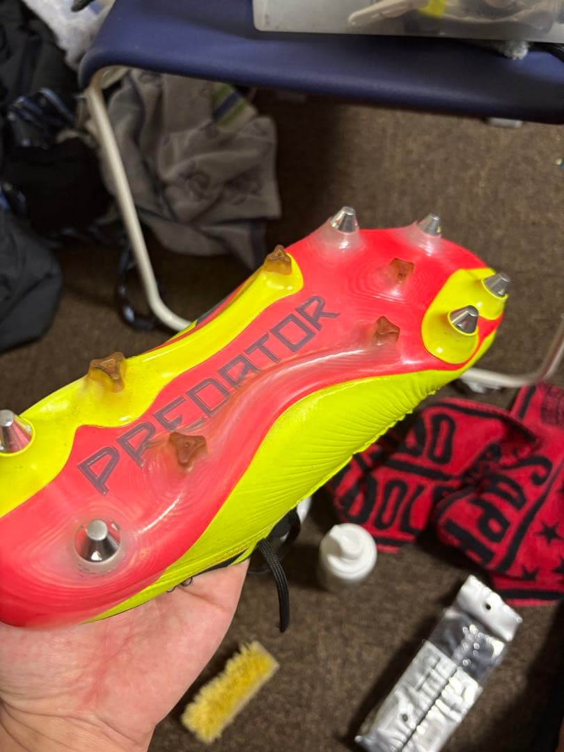 adidas Predator サッカーシューズ