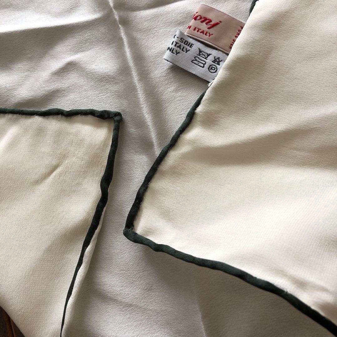 Brioni ブリオーニ　ハンドメイド　シルク　ポケットチーフ　ハンカチ