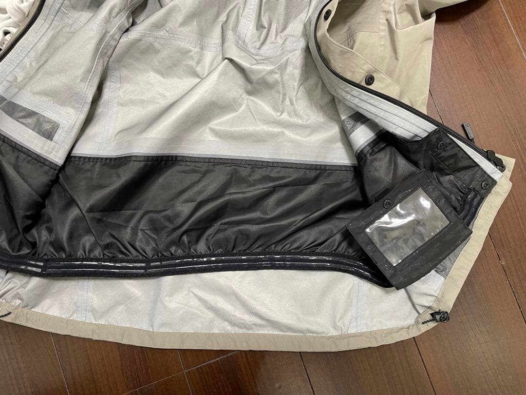 オンヨネ 春スキー用　レインスーツ　Mサイズ