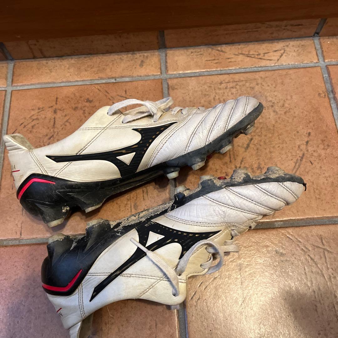 Mizuno Morelia ホワイト/レッド サッカーシューズ