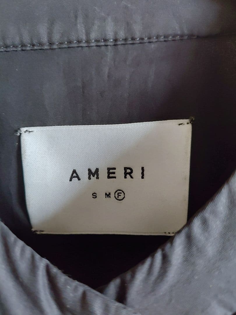 AMERI vintage レースアップスリーブブラウス　ブラック黒 ボリューム