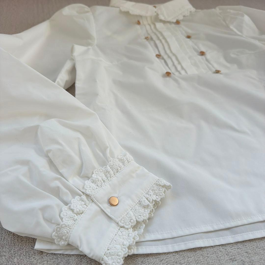 新品　ビビィ　Bibiy. ブラウス　CLAIRE BUTTONS BLOUSE