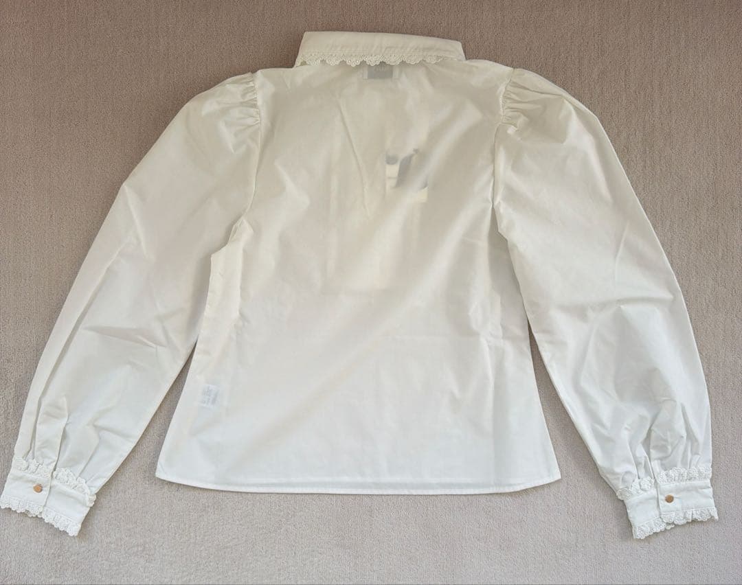 新品　ビビィ　Bibiy. ブラウス　CLAIRE BUTTONS BLOUSE