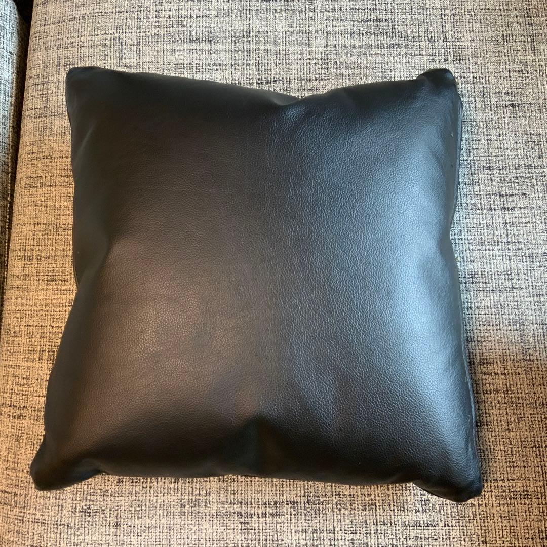 フクラ 黒 レザー クッション3個セット
