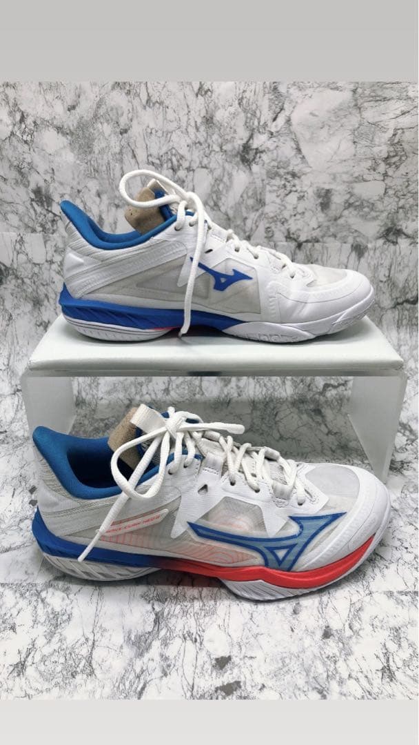 【極美品】MIZUNO ミズノウエーブクローNEO2FIT バドミントンシューズ