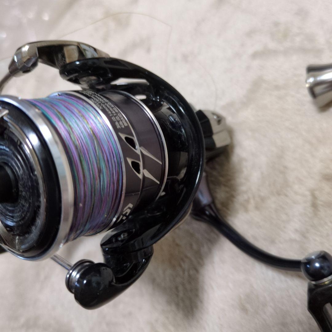 ス*〜様 TATULA FC LT2500SS-H-QD スピニングリール