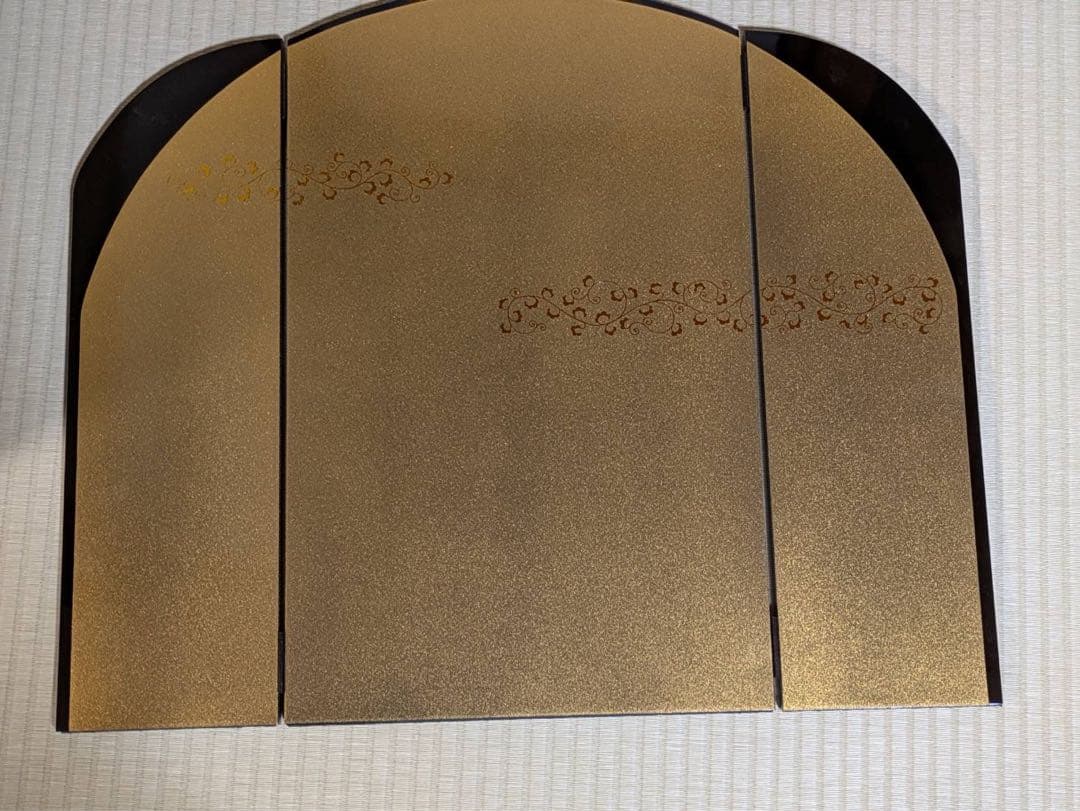 ◆新品◆金色の三つ折り屏風