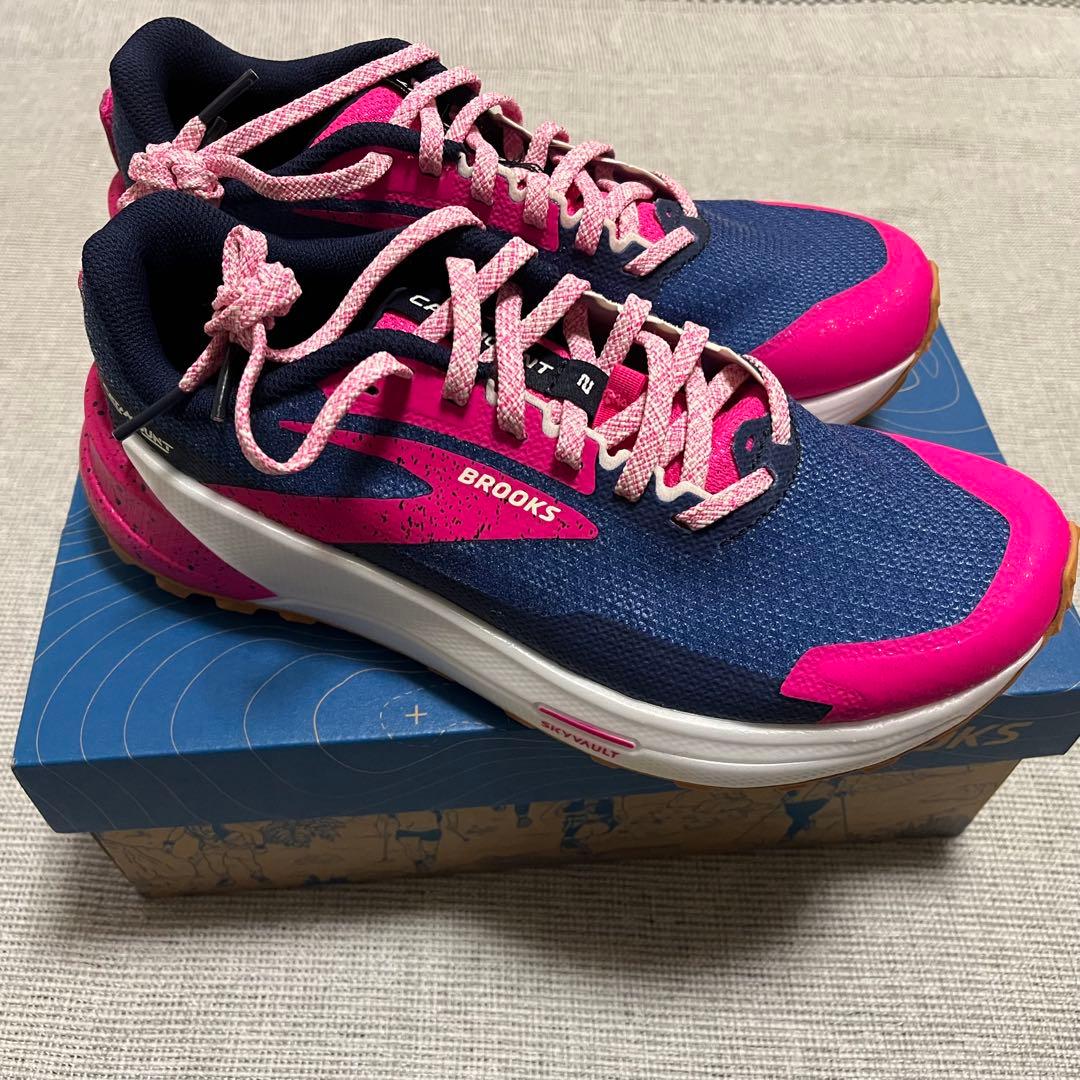 新品未使用　 ブルックス カタマウント2 トレイルランニングシューズ