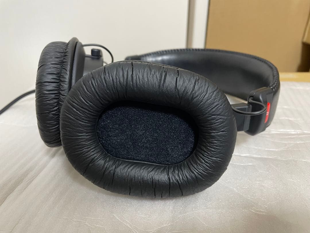 ヘッドホン SONY MDR-7506
