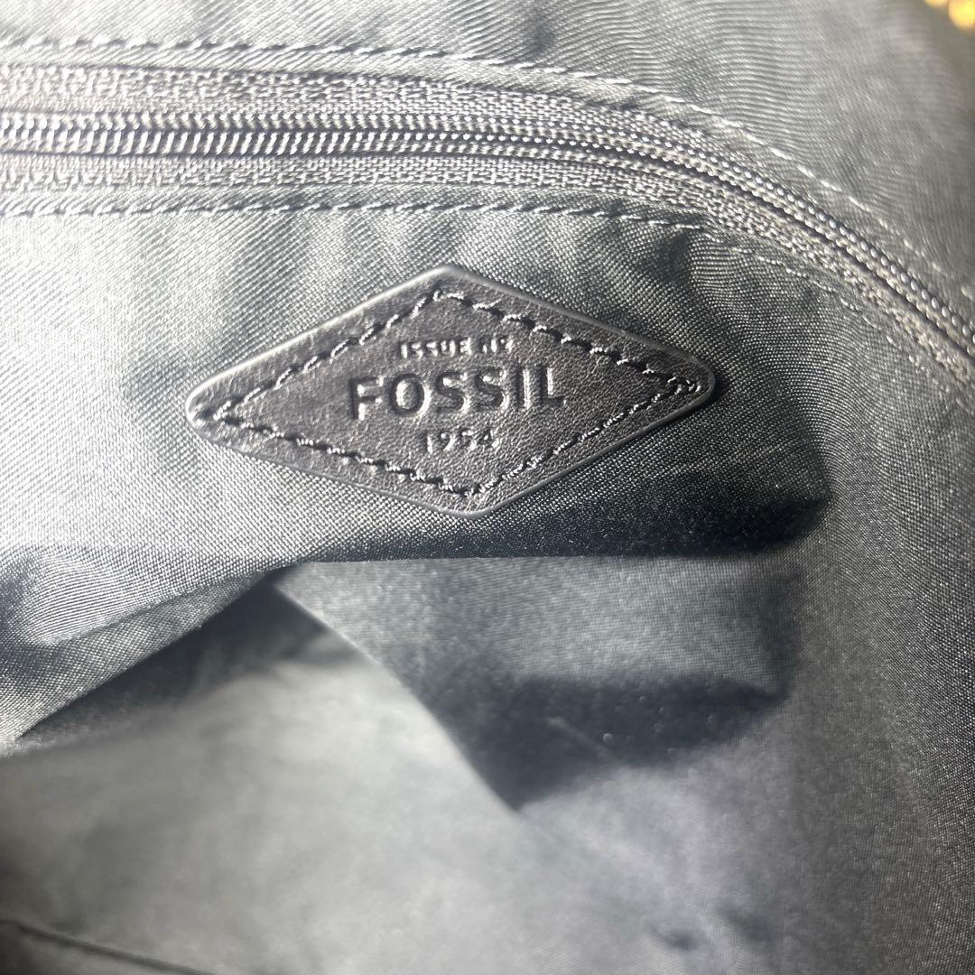 [極美品] FOSSIL フォッシル　トートバッグ　牛革　黒　チャーム　大容量