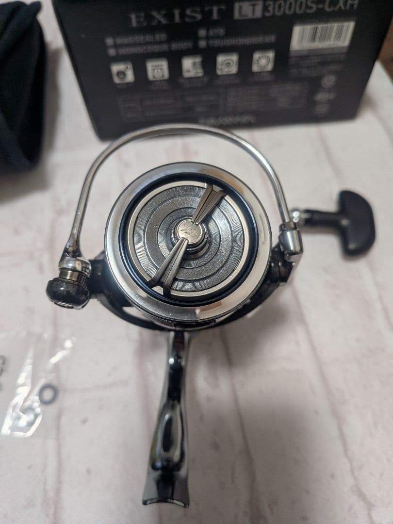 DAIWA EXIST LT3000S-CXH スピニングリール