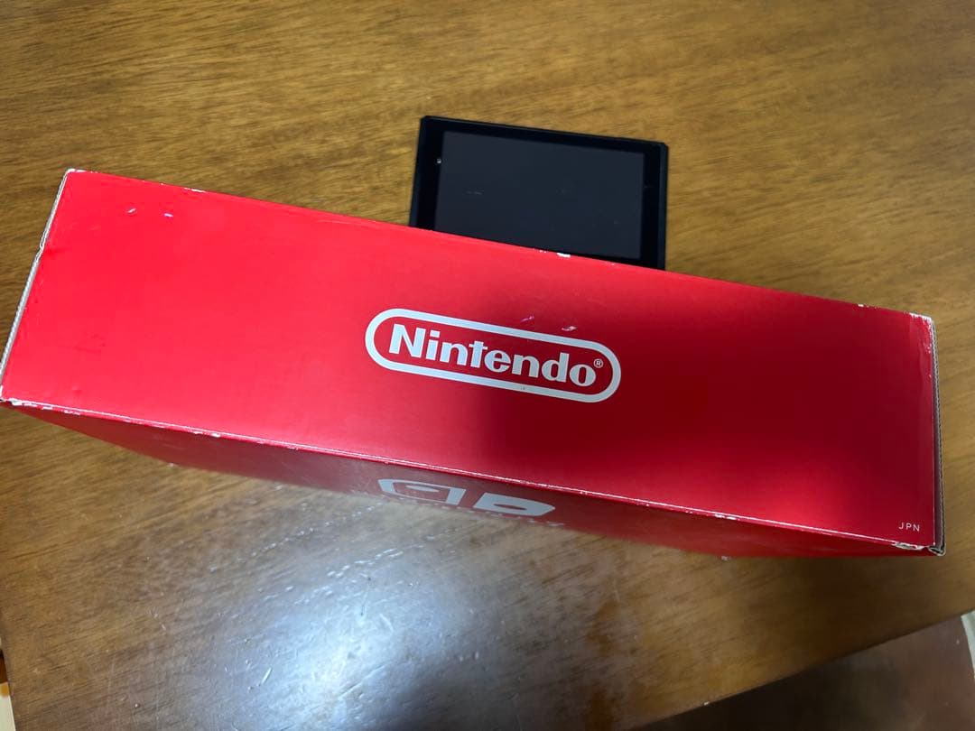 た*ま様 【ジャンク品】Nintendo Switch 本体 画面に傷ありソフト