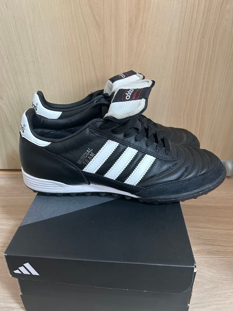 【週末限定値下げ】adidas MUNDIAL TEAM 27cm
