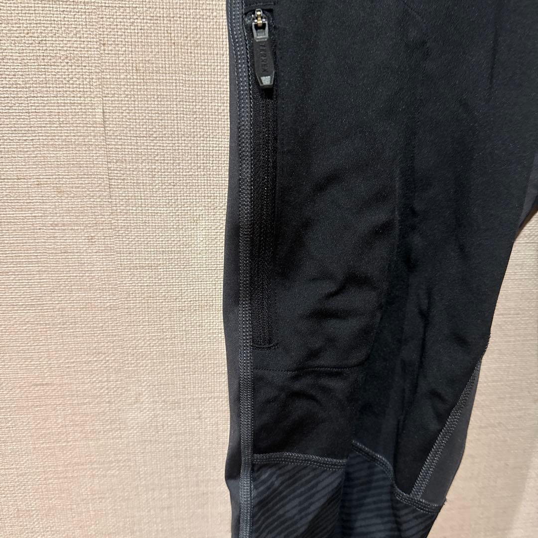 adidas TERREXブラック ランニングタイツ