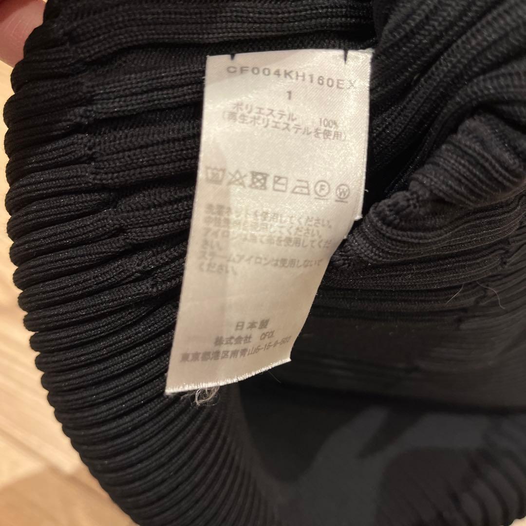 CFCL ブラック ノースリーブニットワンピース