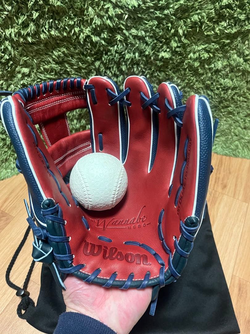 美品●ウィルソン ワナビーヒーローデュアル 軟式内野手用86型 ネイビーSS