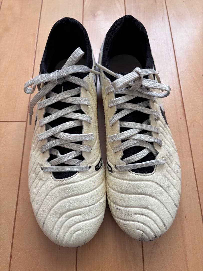 サッカースパイク　NIKE 24cm