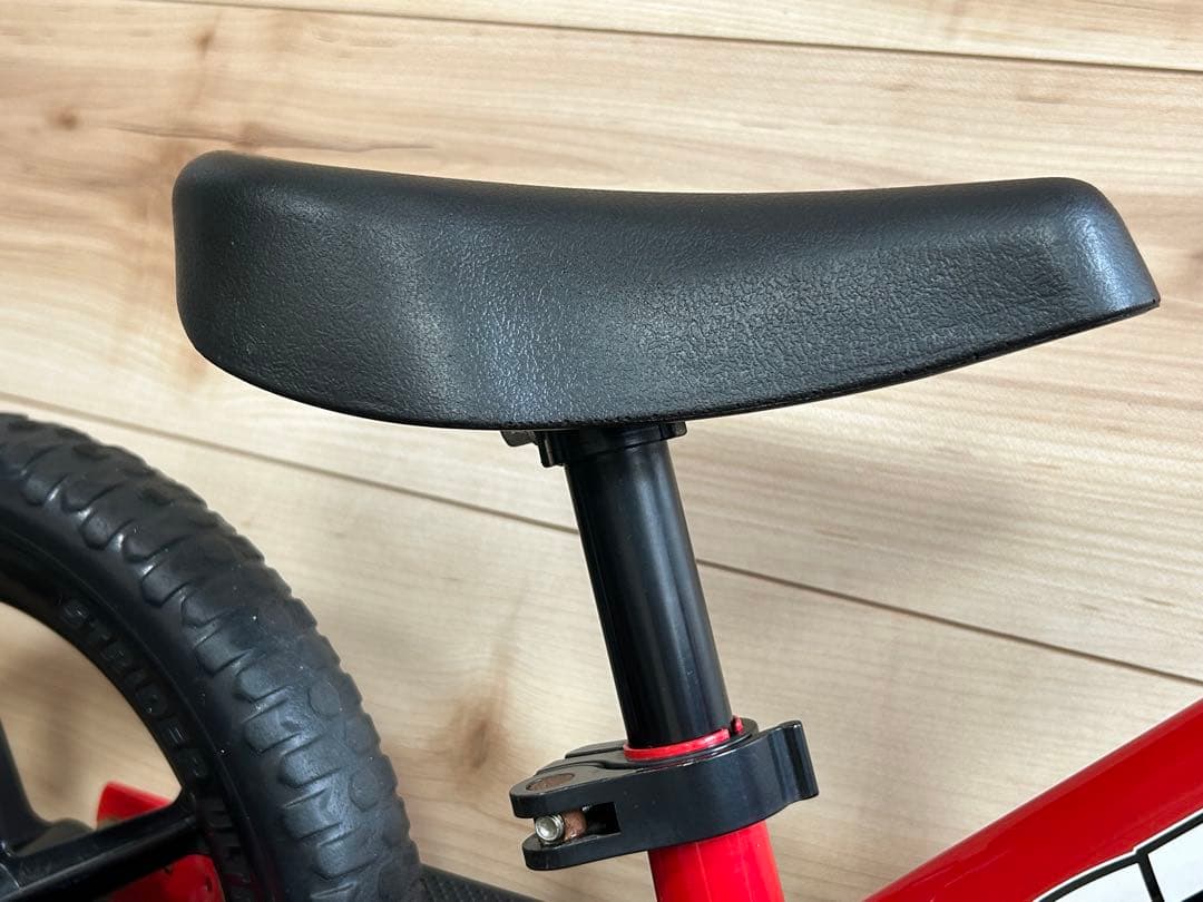 【正規品】STRIDER ストライダー スポーツモデル 12インチ 赤 レッド