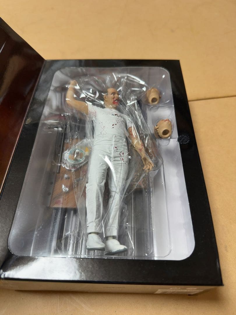 NECA 羊たちの沈黙ハンニバル・レクター フィギュア