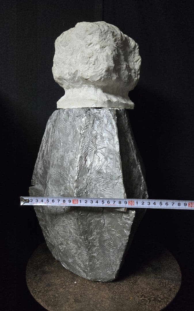 存在感抜群シルバーとホワイトの石膏のオブジェスペシャル　骨董市古物インテリア