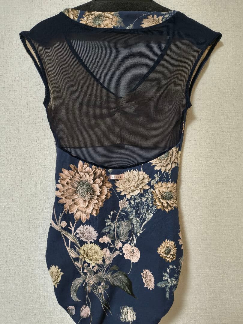 スティナ　レオタード　美品　M