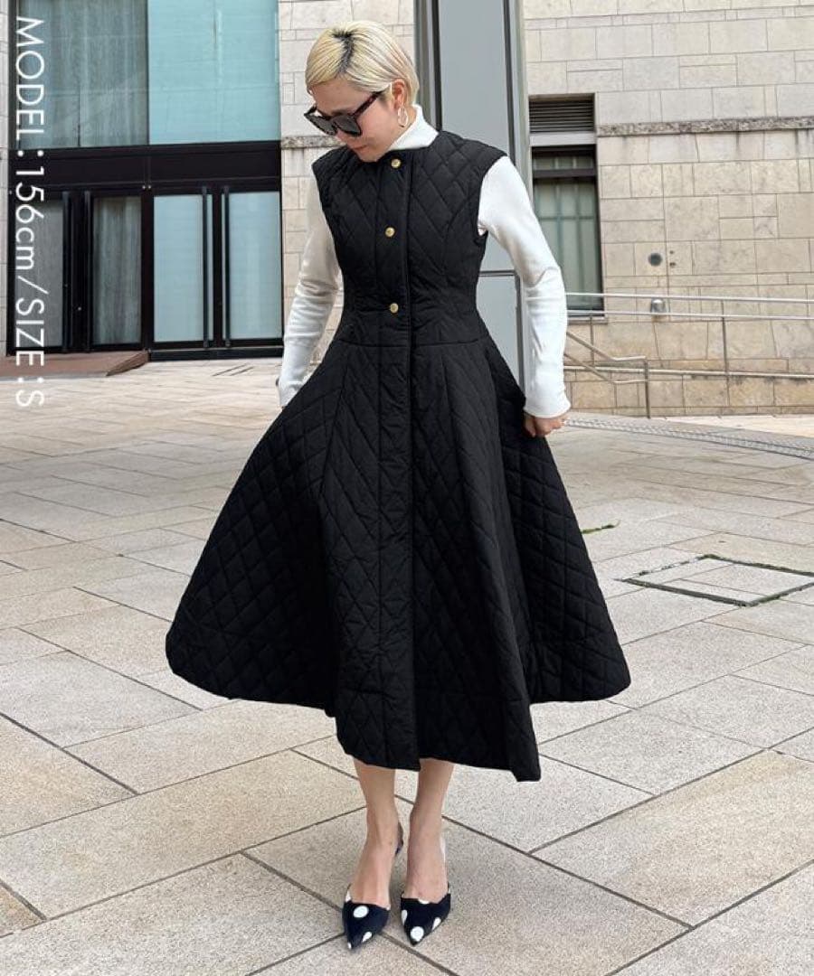 美品 JENNEジェンヌ 2WAY機能綿キルティングジレワンピース S ブラック