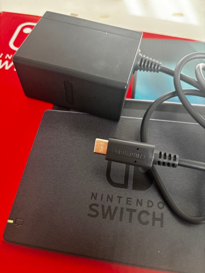 任天堂　Switch スイッチ　本体　あつ森