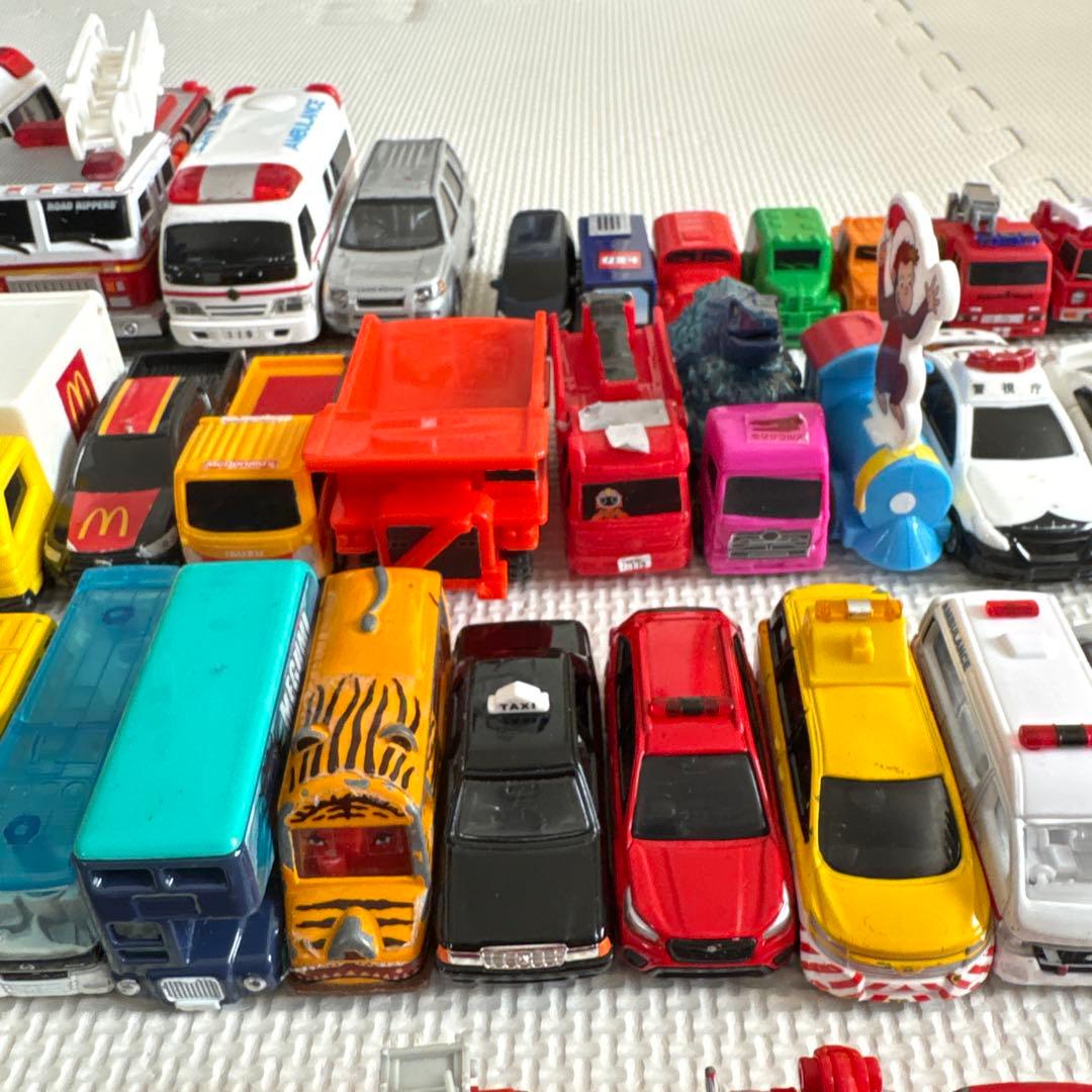 トミカ　ミニカー　まとめ売り　125台　大量　美品多数✨