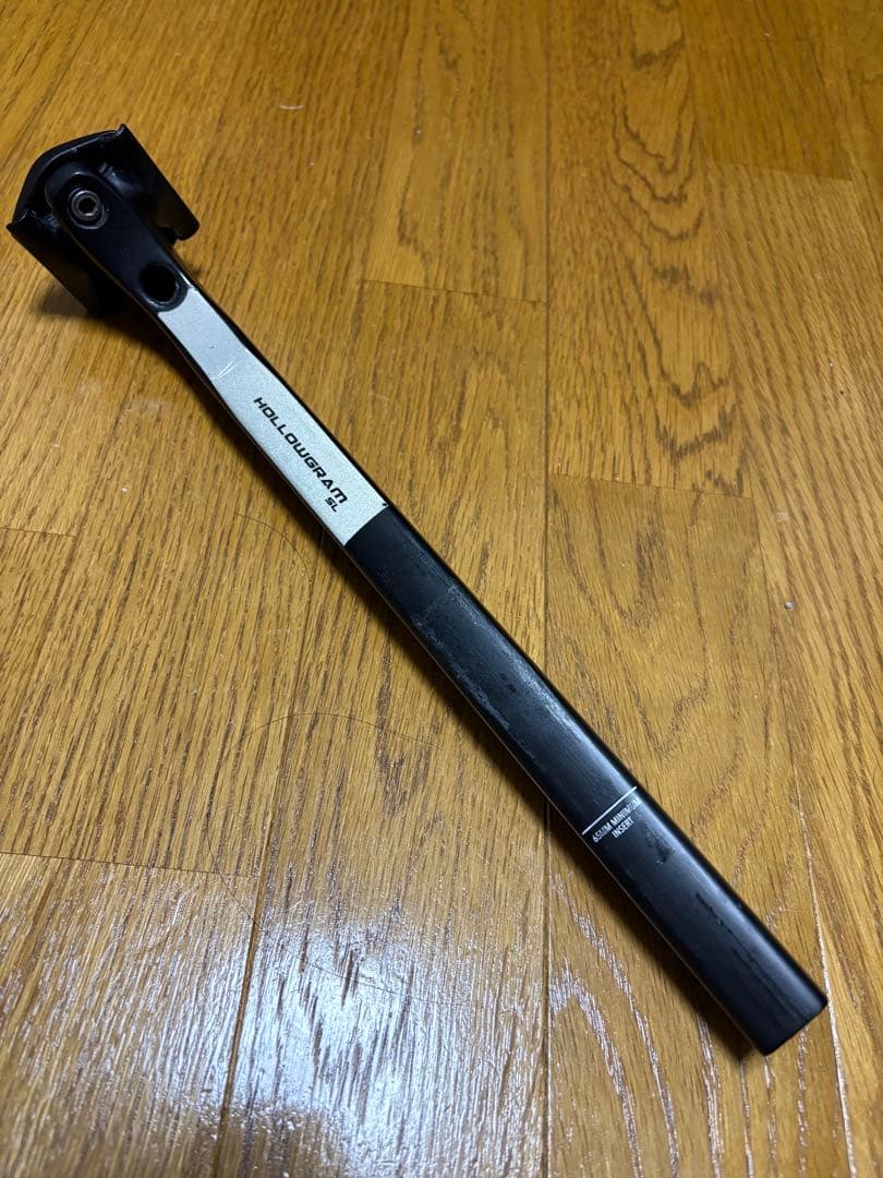 キャノンデール ホログラム カーボン シートポスト