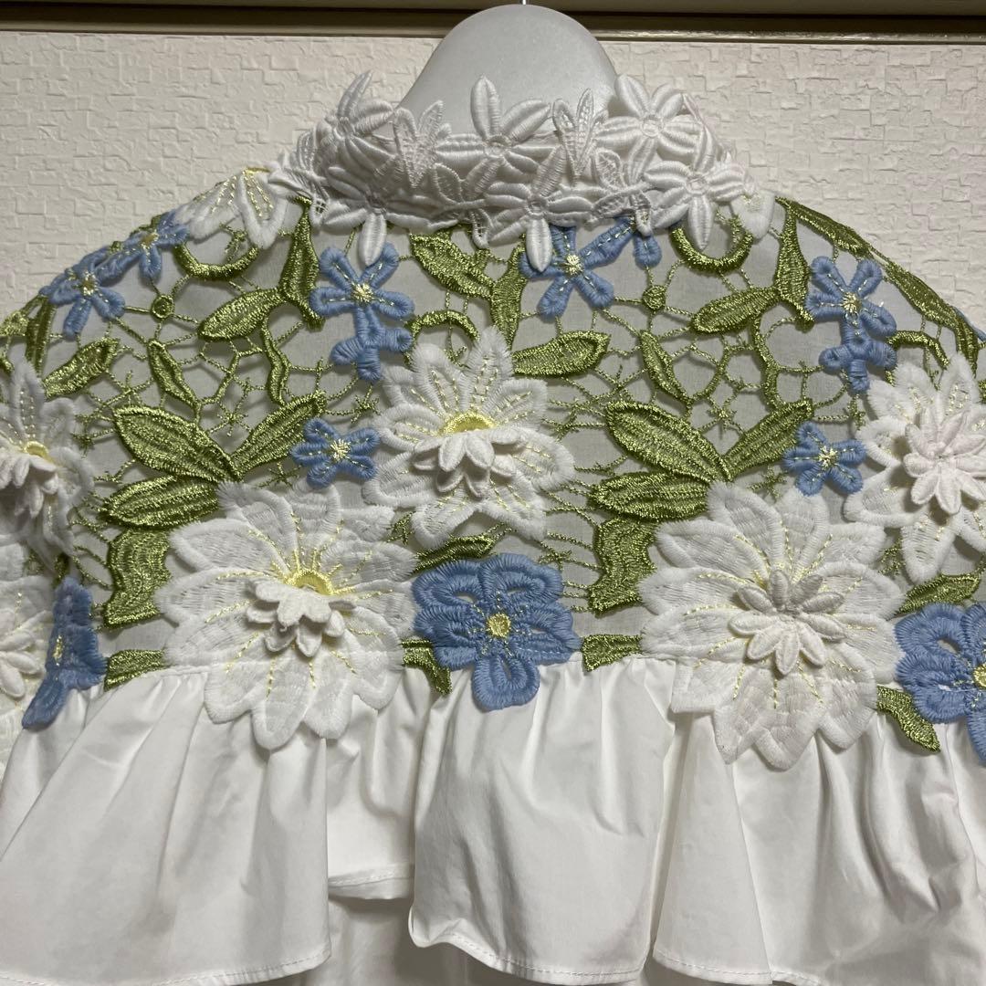 チェスティ白コットン✖️花のレース✖️フリル 袖にレース♡１-Mふんわりシルエット♡