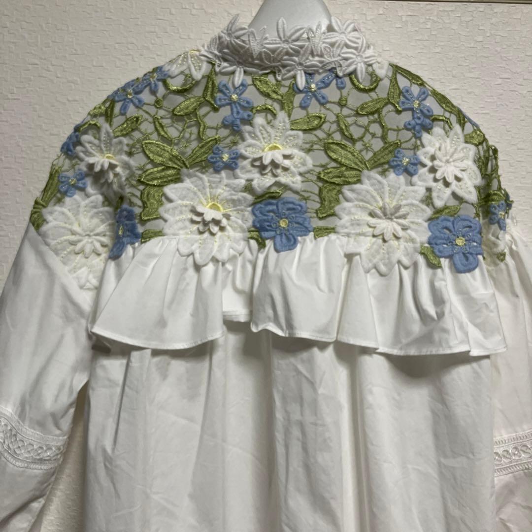 チェスティ白コットン✖️花のレース✖️フリル 袖にレース♡１-Mふんわりシルエット♡