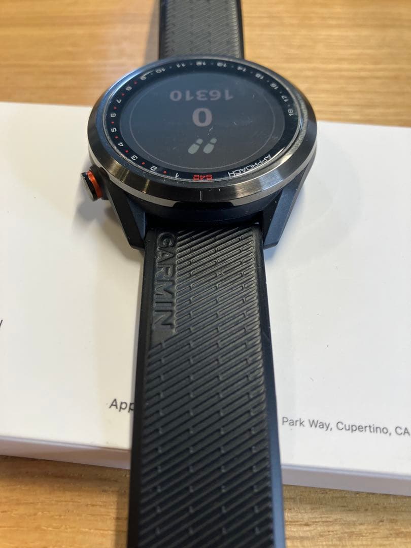 美品GARMIN スマートウォッチ APPROACH S42 ブラック S70