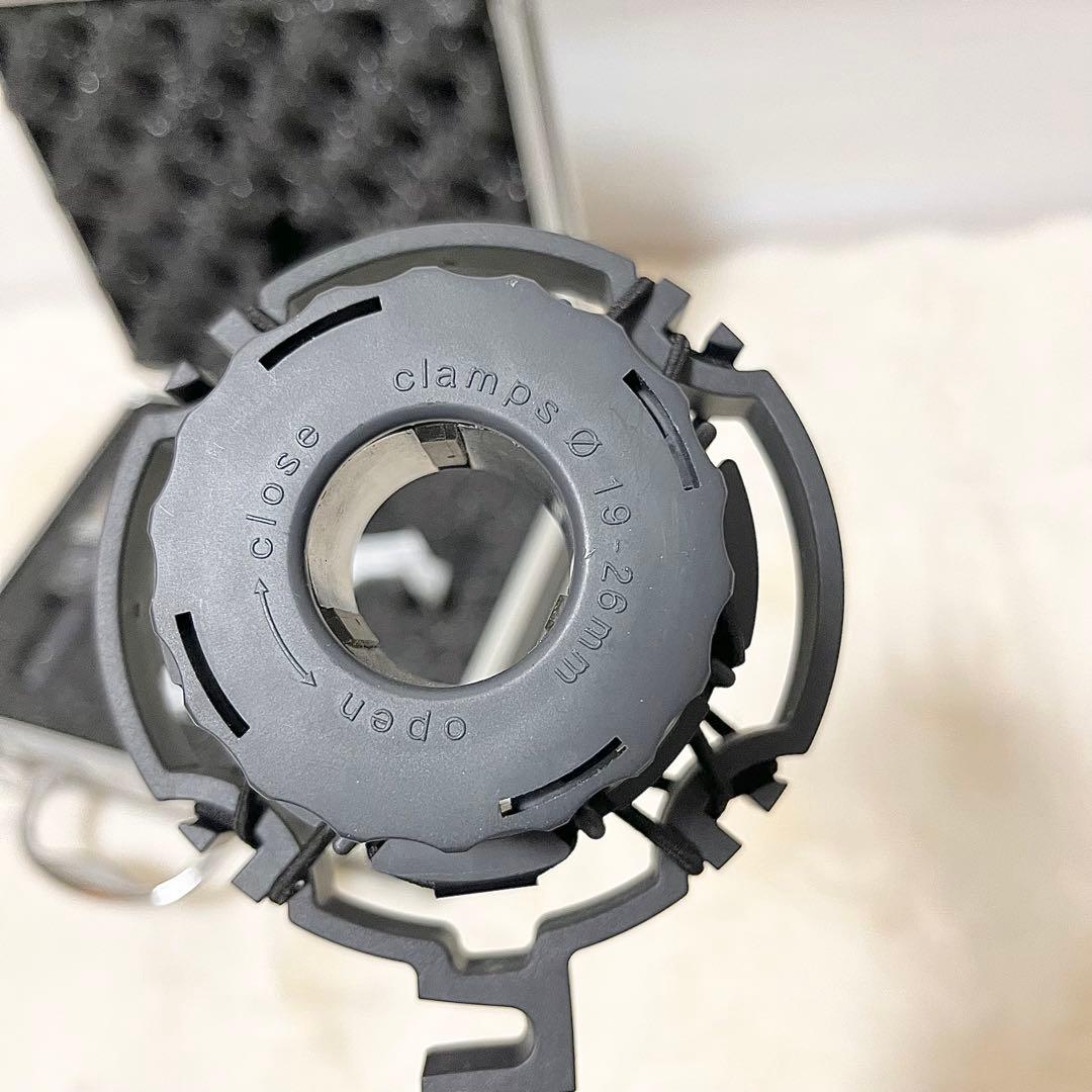 【極美品】AKG C214 コンデンサーマイク ショックマウント ケース付き