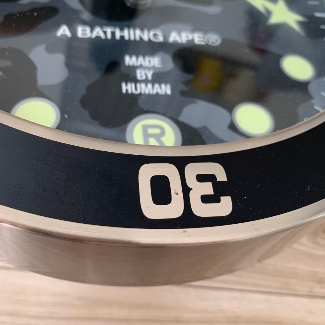 A BATHING APE® 迷彩壁掛け時計