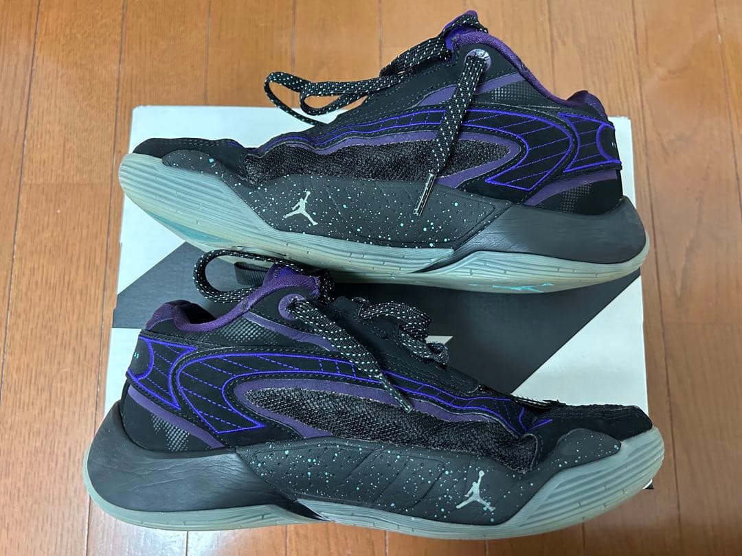 シューズ(女性用) Jordan / LUKA2